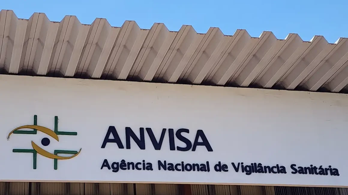 Anvisa fiscaliza clínicas de estética em seis cidades