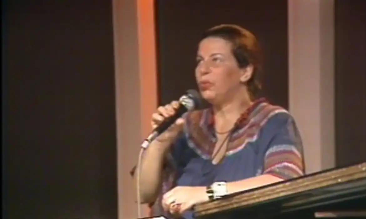 TV Brasil resgata show exclusivo no acervo para homenagear Nana Caymmi